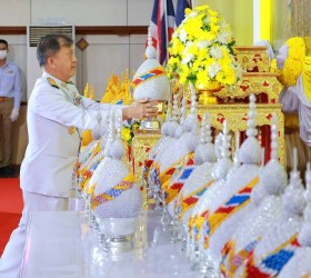 ร่วมพิธีเฉลิมพระเกียรติพระบาทสมเด็จพระเจ้าอยู่หัว เนื่องในโอกาสมหามงคลเฉลิมพระชนมพรรษา